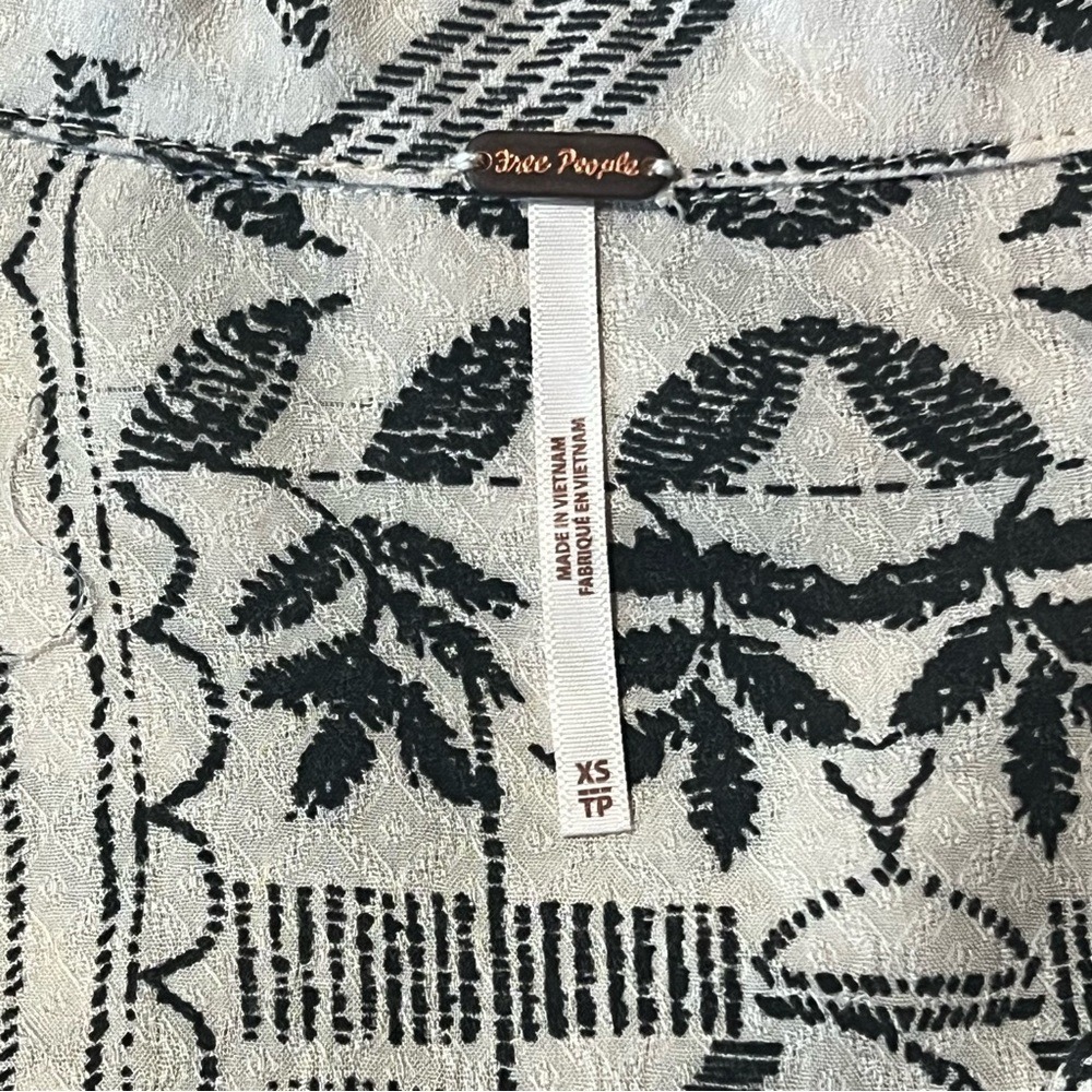 Free People Mia Tunic Blouse Cream Black Aztec Print Boho Long Sleeve Top XS - Picture 8 of 16